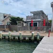 Building Photo - 317 Bay Walk