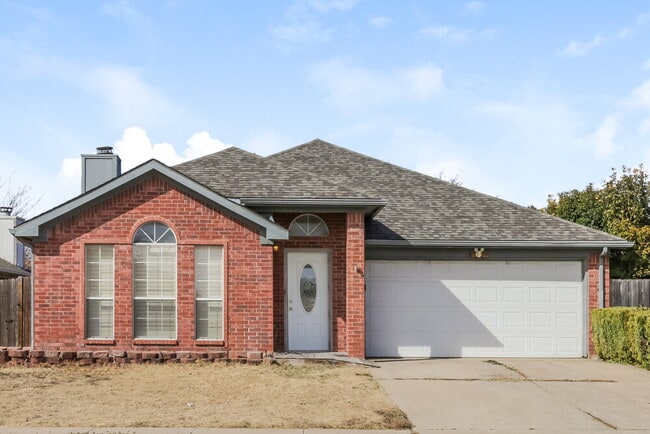 Building Photo - 807 Ponselle Dr