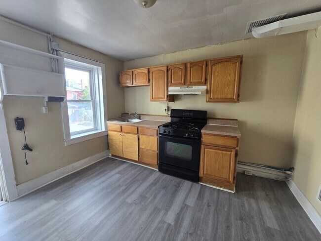 Foto del edificio - 528 N Jute St