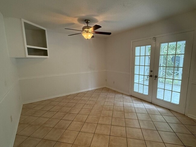 Foto del edificio - Nice 2 bedroom, 1.5 Townhouse