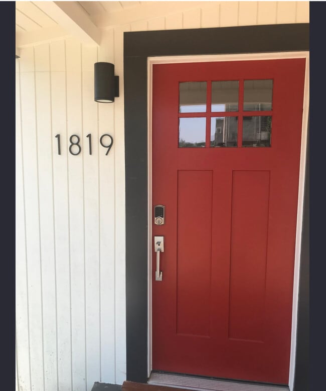 Foto del edificio - 1819 N Alvarado St