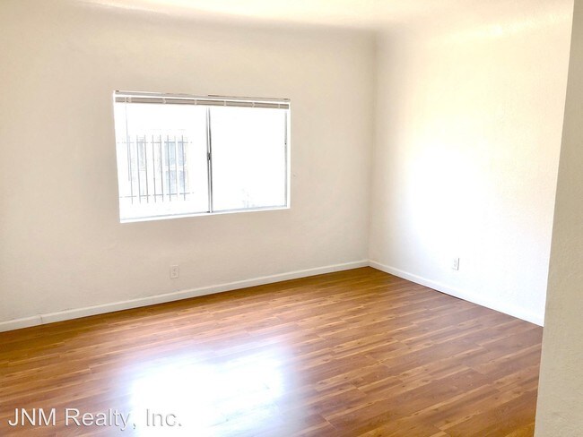 Foto del edificio - 321 E 84th St