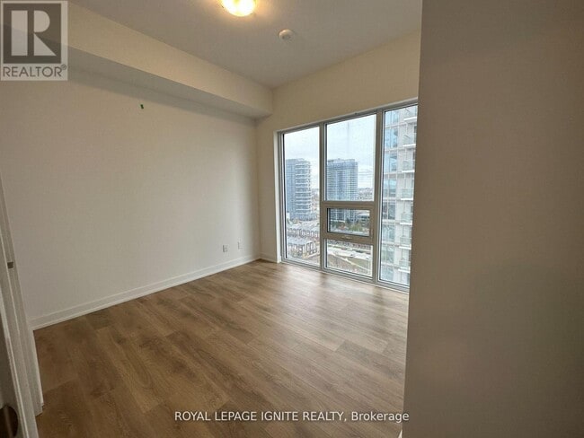 Building Photo - 2031 Kennedy Rd