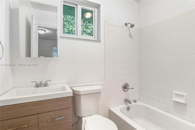 Foto del edificio - 793 NW 91st St