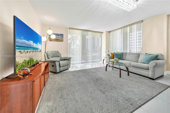 Building Photo - 2080 S Ocean Dr