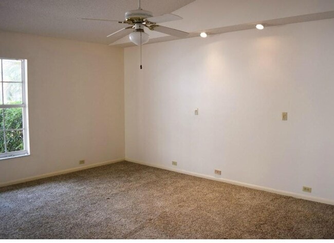 Building Photo - 4355 Marcott Cir