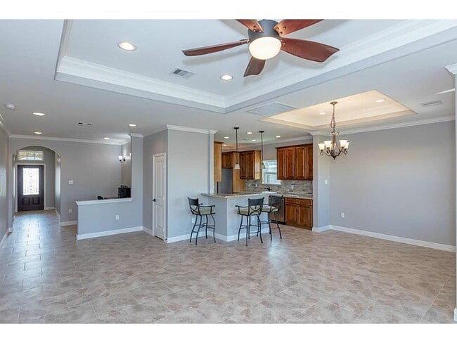 Building Photo - 203 Seacrest Blvd
