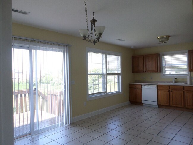 Foto del edificio - 3 Bedroom 2 Bath Townhouse
