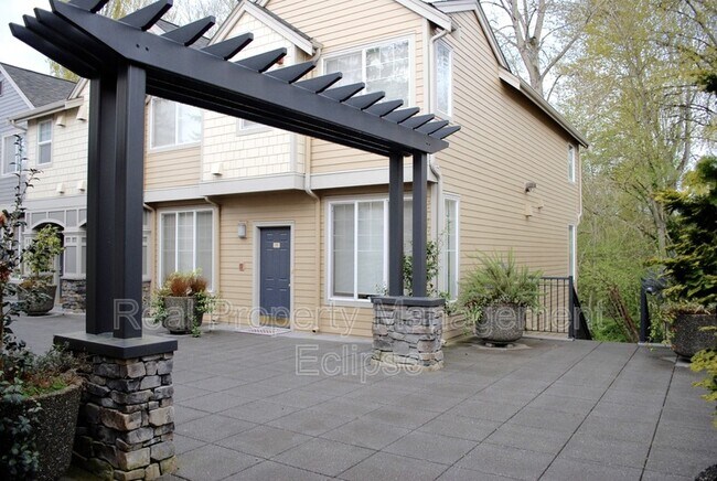 Building Photo - 9205 122nd Ct NE