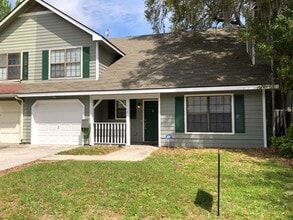 Building Photo - 118 Holland Park Cir