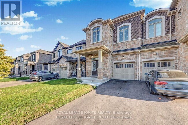 Photo du bâtiment - 35 Peter Hogg Ct