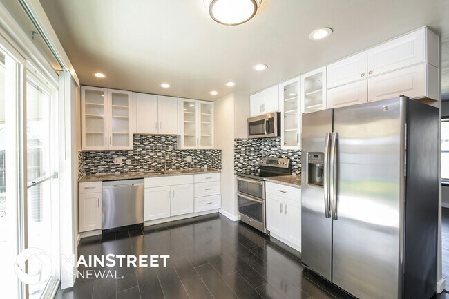 Foto del edificio - 3390 W 96th Ave