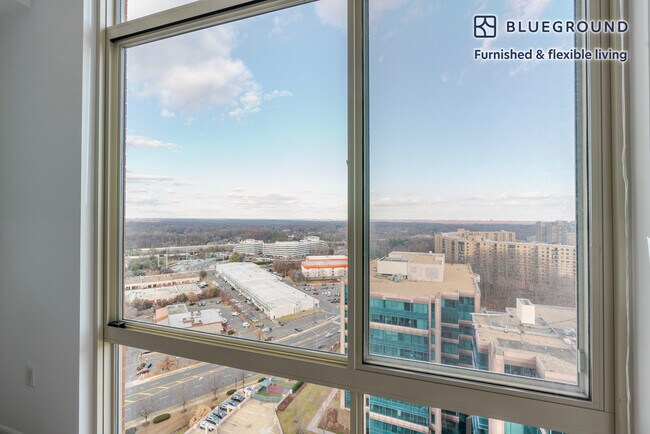 Building Photo - 8421 Broad St