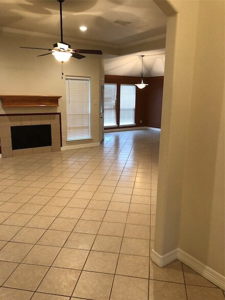 Foto del edificio - 13322 Colton Ln
