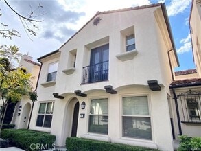 Building Photo - 62 Emerald Clover