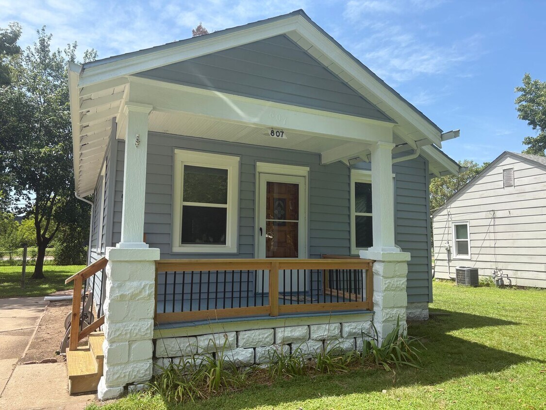 Foto principal - Cute 1 Bed 1 Bath