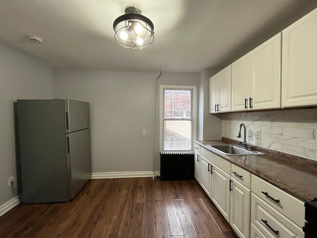 Foto del edificio - 54 Harrison Ave