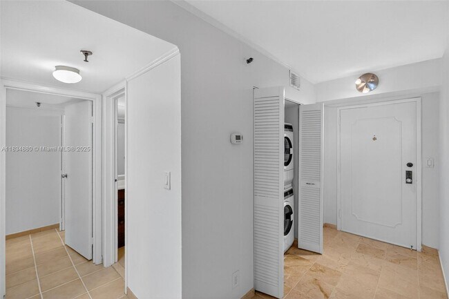 Building Photo - 2401 Collins Ave