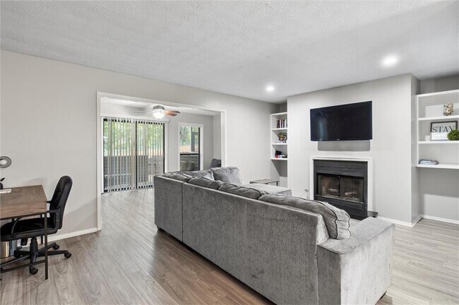 Foto del edificio - 401 Wynnes Ridge Cir SE