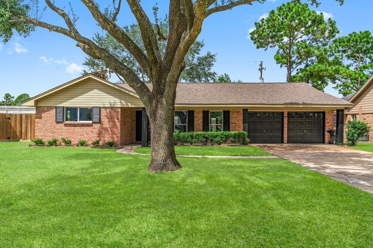 Foto principal - 1631 Shadow Bend Dr