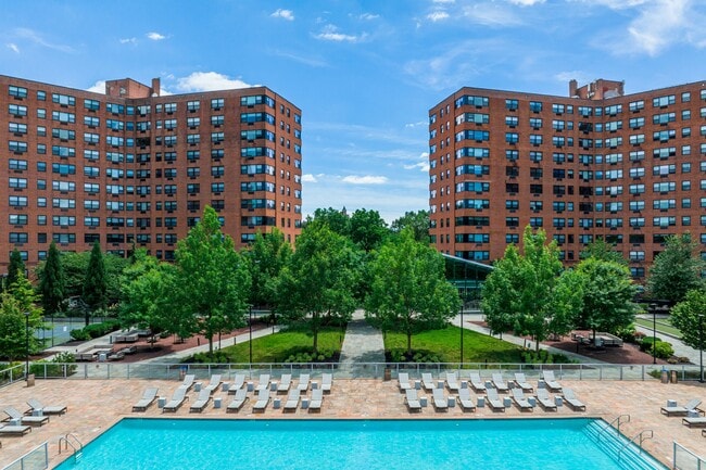 Rittenhouse Hill Pool & Tanning Deck - Rittenhouse Hill
