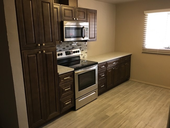 Kitchen 3 - 2703 E Spring St