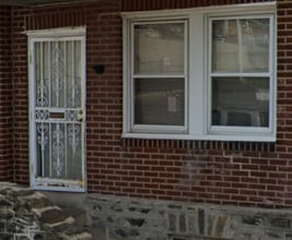 Building Photo - 308 W Courtland St