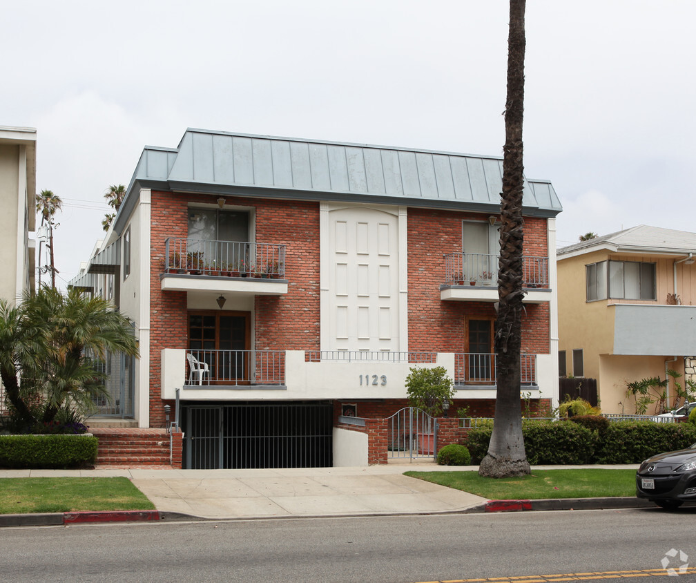 Foto principal - 1123 Lincoln Blvd