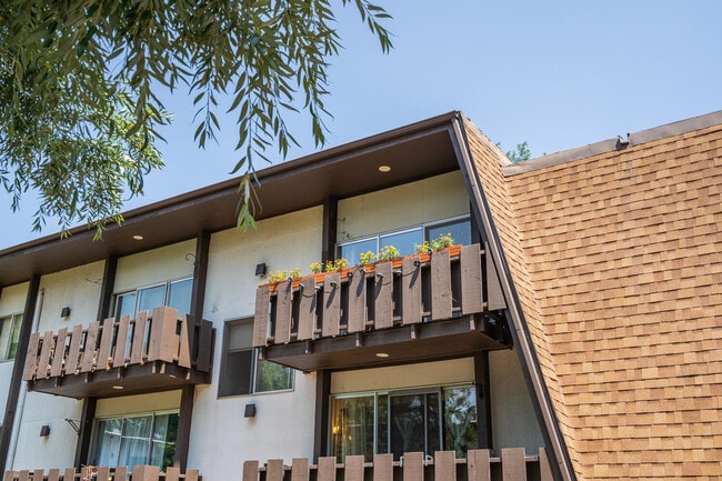 Foto del edificio - 1315 Kirkwood Dr