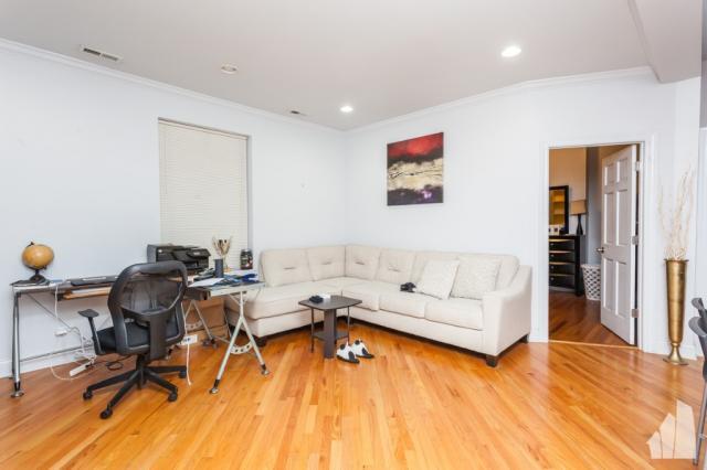 Building Photo - 2 bedroom in Chicago IL 60641