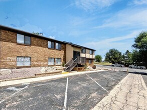 Building Photo - 1120 Yuma St