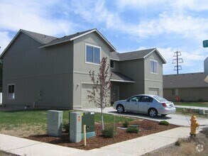 Building Photo - 16452 Heath Dr