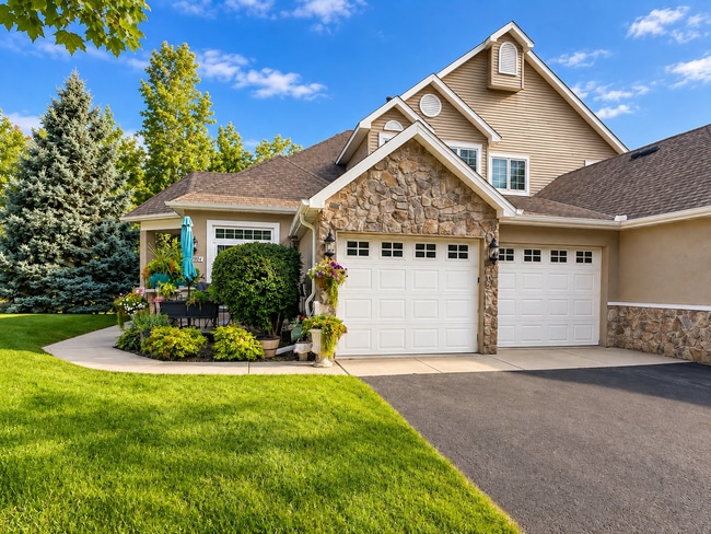Building Photo - 13904 Shoreside Ct