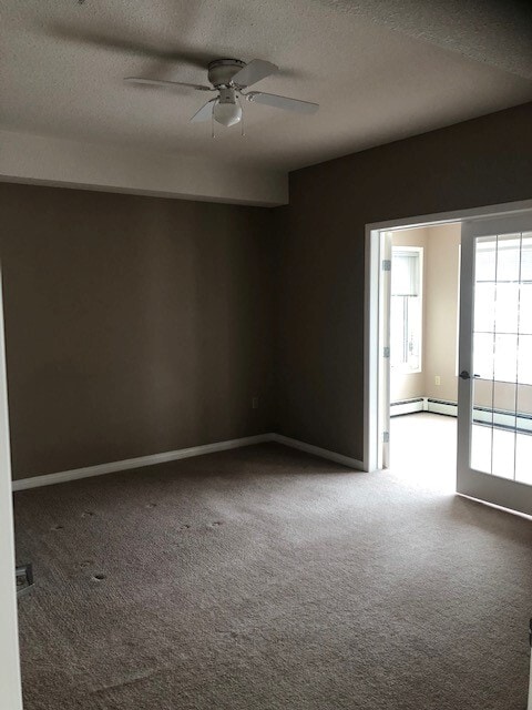 Building Photo - 0 Bed 0 Bath Unit in Olds, AB
