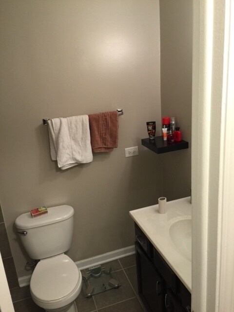 Bathroom - 330 N Carter St