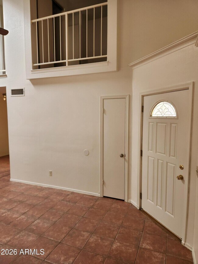 Foto del edificio - 2721 W Estrella Dr