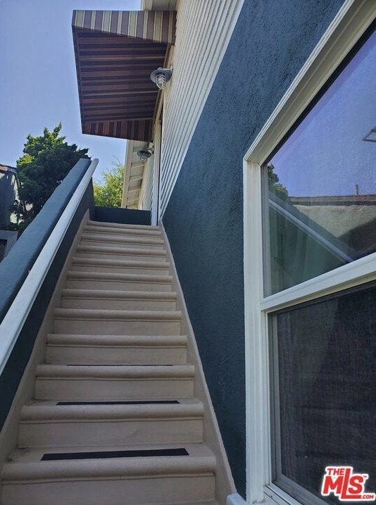 1055610558 Santa Monica/18081810 Westholme Apartments in Los