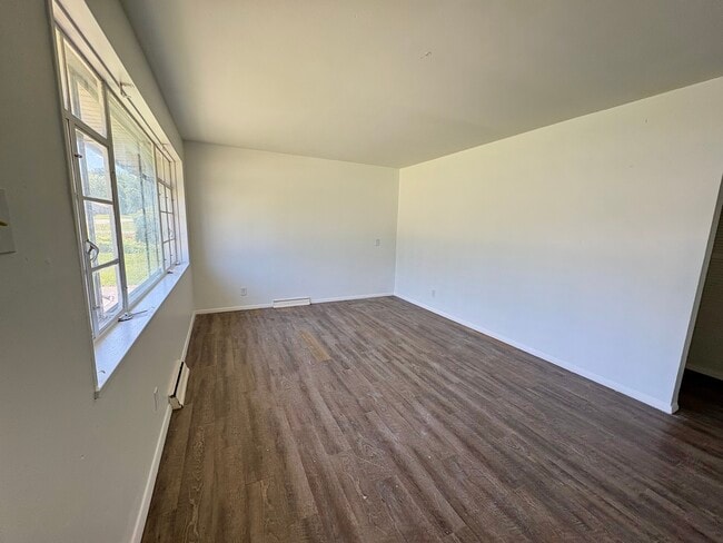 Building Photo - 5547 Holborn Dr
