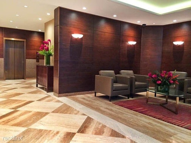 Foto del edificio - 220 E 72nd St