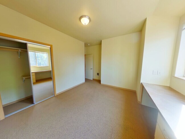 Foto del edificio - 773-777 East 18th Ave