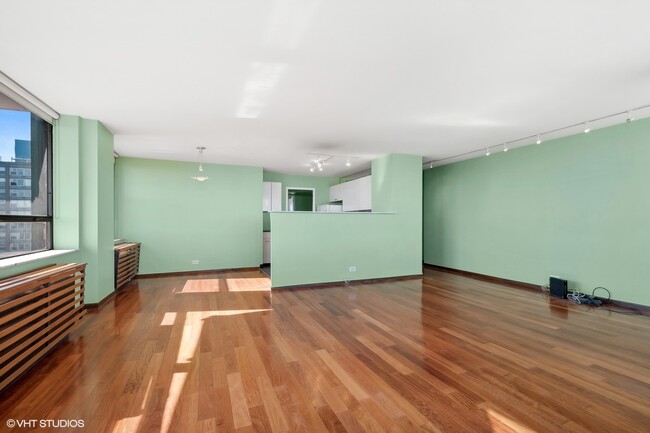 Foto del edificio - 5701 N Sheridan Rd