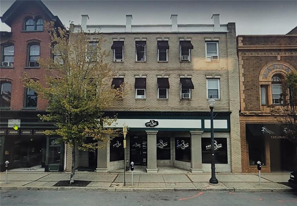 Primary Photo - 111 E 3rd St