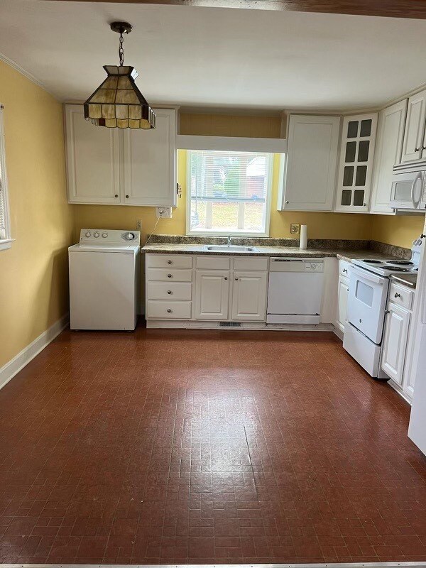 Foto del edificio - 229 Meadowbrook Dr