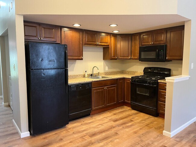 Foto del edificio - 2 Bedroom/1 Bath in Soulard - Washer+Dryer in Unit!