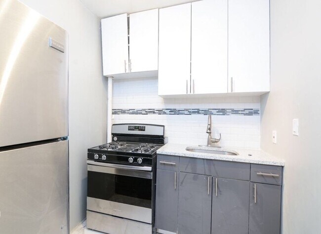 Foto del edificio - 912 Gates Ave