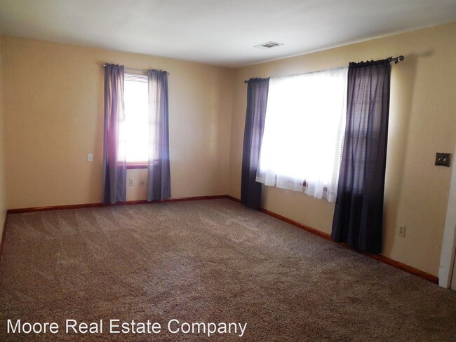 Building Photo - 3 br, 2 bath House - 105 Evergreen