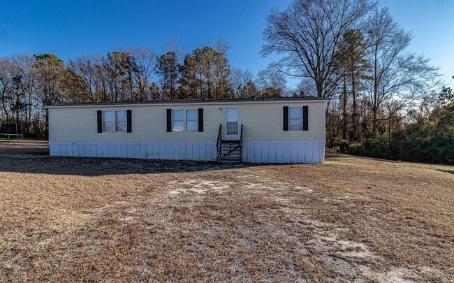 Foto del edificio - Renovated Mobile Home in Pikeville - 3 BR ...