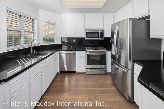 Building Photo - 3 br, 3 bath House - 10020 Scripps Vista W...