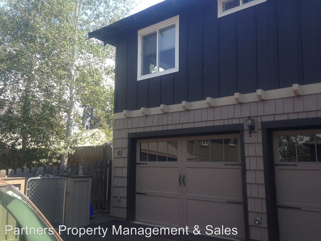65 SW Roosevelt Ave, Bend, OR 97702 Apartment for Rent in Bend, OR