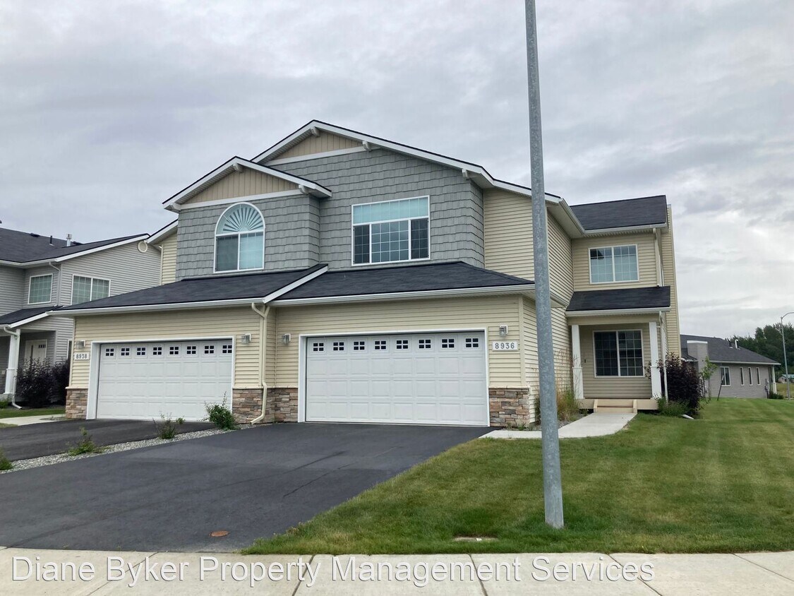 Foto principal - 3 br, 2.5 bath House - 8936 Dry Creek Loop